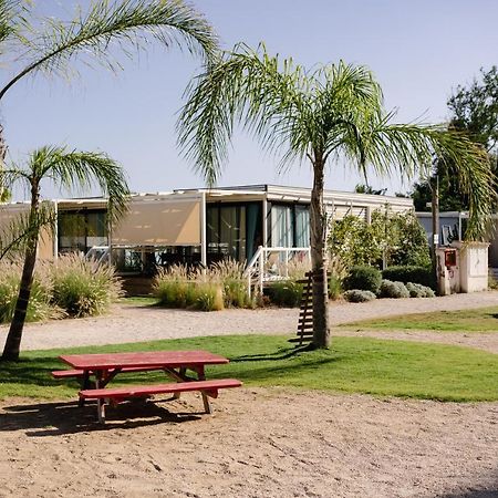 Le Palme Village テッラチーナ エクステリア 写真